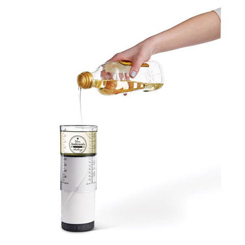 Adjustable Measuring Cup (Mrs. Anderson)