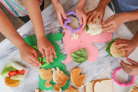 Dinosaur Sandwich Cutter Lunch Set (Handstand Kitchen)
