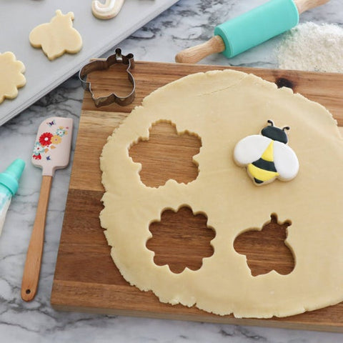 Spring Fling Springtime Fun Deluxe Cookie Decorating Set (Handstand Kitchen)