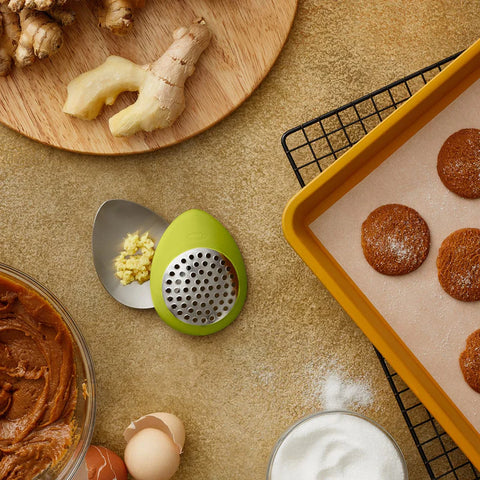 Peel 'n Grate Ginger Peeler + Grater (Chef’n)