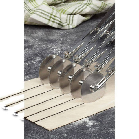 Cousin Daniele's ExPandable Dough Cutter (Fantes)