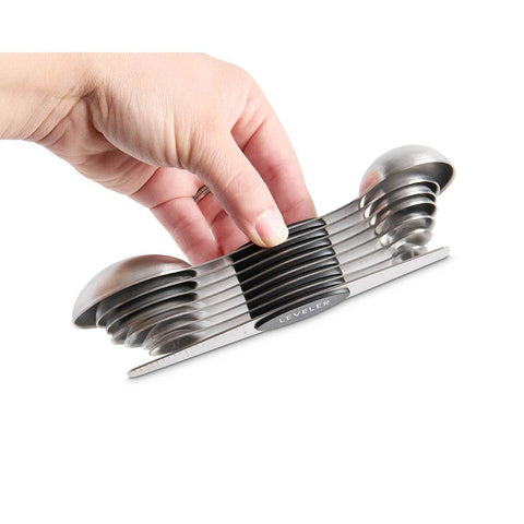 Magnetic Measuring Spoons With Leveler (Mrs. Anderson)