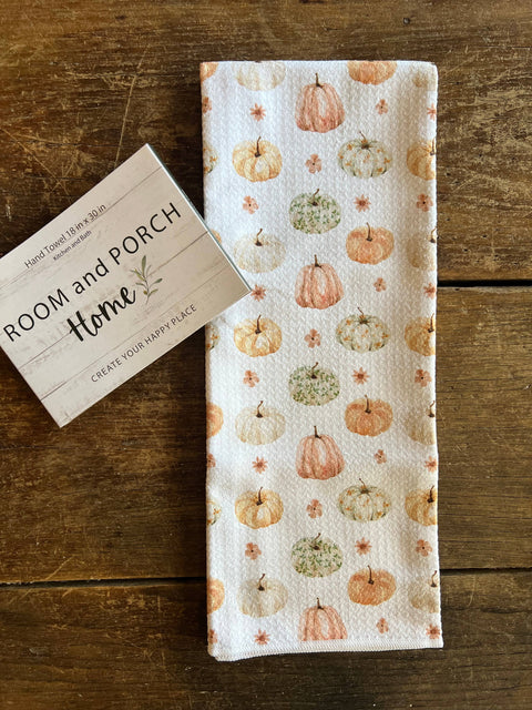 Pumpkins Tea/Hand Towel (ROOM and PORCH)