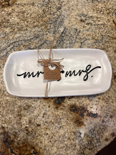 Mr. and Mrs. Dish (MudPie)