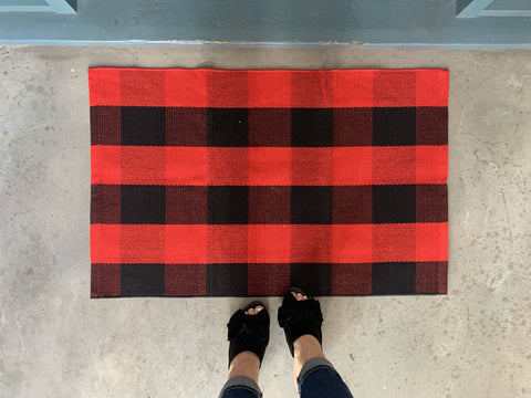 Red and Black Woven Buffalo Plaid Entry Rug (Nickel Designs)