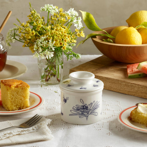 Farmhouse Honey Bee (Butter Bell Crock)