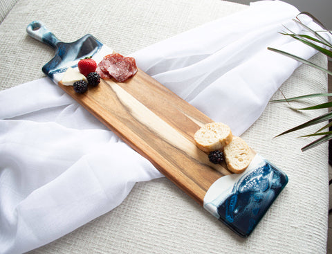 Resin Cheese board / Charcuterie Board - Baguette 5"x24": Navy/White/Metallic (Lynn & Liana)