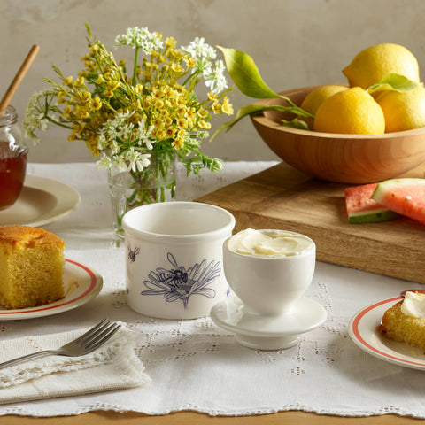 Farmhouse Honey Bee (Butter Bell Crock)
