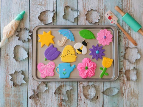 Spring Fling Springtime Fun Deluxe Cookie Decorating Set (Handstand Kitchen)