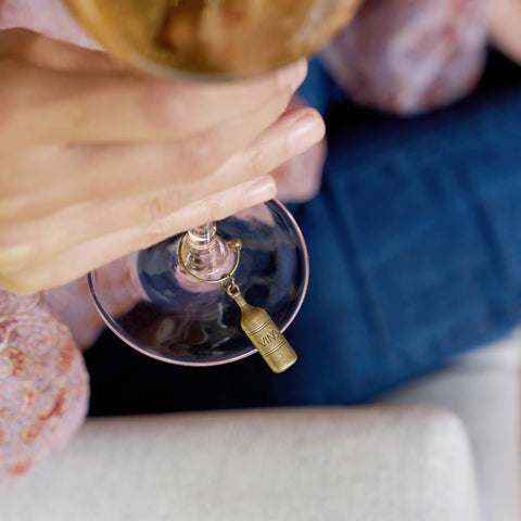 Antique Gold-Finished Vineyard Themed Wine Charms 6pcs (Twine)