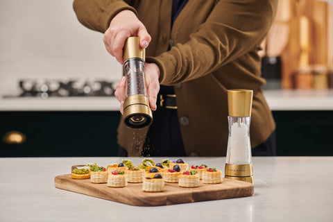 Derwent Gold Salt & Pepper Mill: Salt & Pepper Set (Cole & Mason)