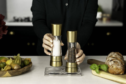 Derwent Gold Salt & Pepper Mill: Salt & Pepper Set (Cole & Mason)