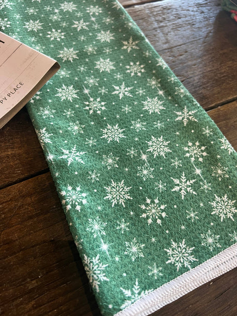 Winter Snowflakes Tea/Hand Towel (ROOM and PORCH)