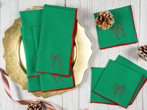 Green Linen Napkins with Red Bow (Dot and Army)