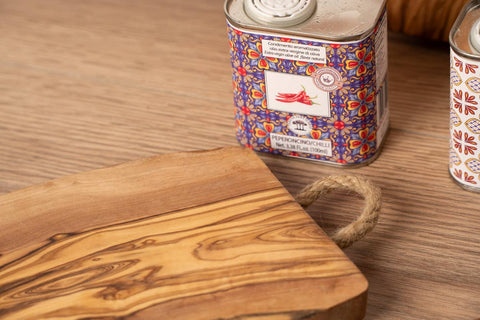 Italian Olivewood Charcuterie and Cheese Board - Rope Handle (Verve Culture)
